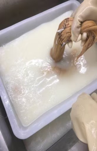 Rinsing process at Prime Human Hair factory